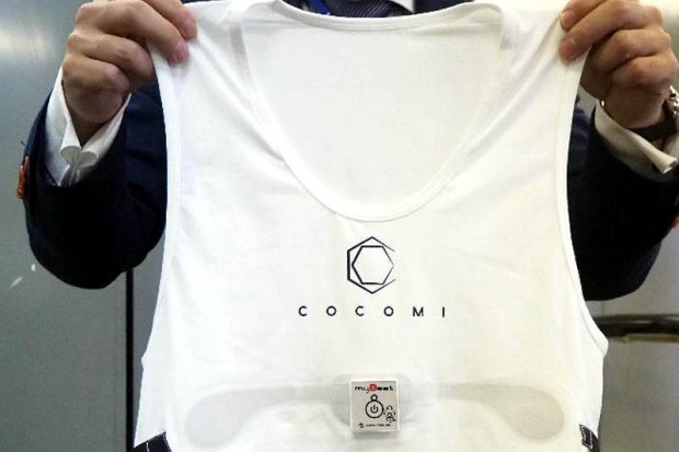 high-tech-cocomi-undershirt-detects-drowsiness-drivers-japan-4-e1488090492304.jpg