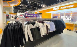 服饰品牌，开始在抖音给年轻人发“鞋票”