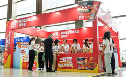 看阿宽如何用“舌尖上的还原”将地域小吃变成国民速食