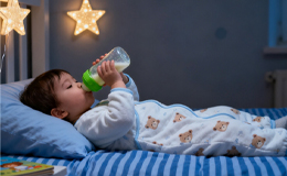 好奶粉怎么选？奶源+配方+合规性，三大核心维度拆解