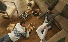 CANALI 呈献 Chalet 胶囊系列