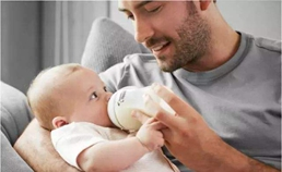 如何挑宝宝的奶瓶用奶嘴  