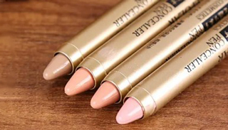 遮瑕笔有什么功效 遮瑕笔在化妆哪一步骤用好