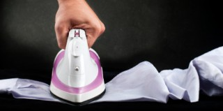 如何正確使用電熨斗 使用電熨斗要注意哪些方面