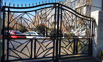 鐵藝門在室外能使用多久?鐵藝門多少錢一平米