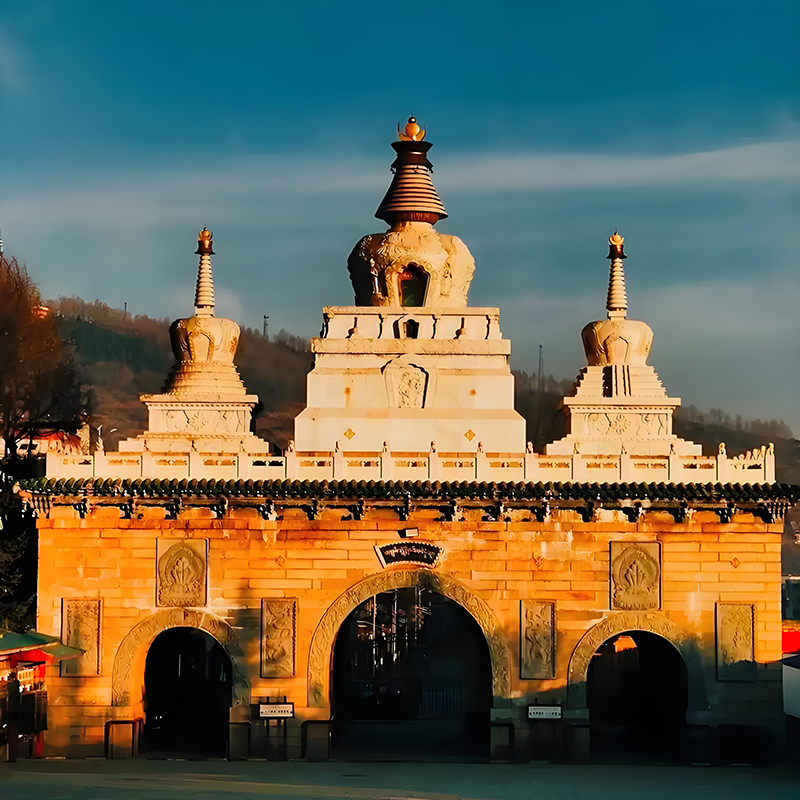 西宁七大著名寺庙 西宁香火最旺的七大寺院 西宁寺庙排行