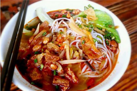 吉晟居砂锅面加盟产品