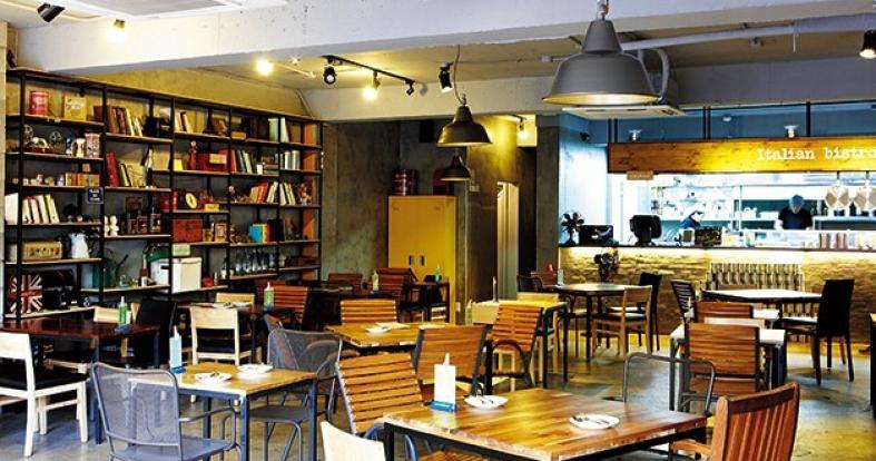 1490583112278097554.jpg 辛火韩国年糕火锅加盟简介.jpg