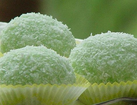 半亩糖甜品加盟