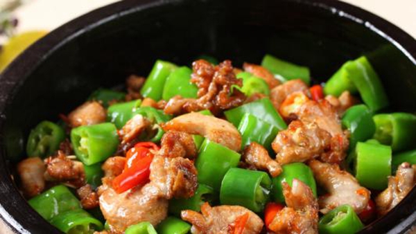 兜巴食焖锅 兜巴食焖锅