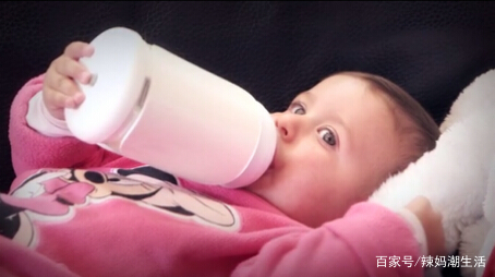 新生儿什么奶粉比较好？全脂奶粉到底能不能给宝宝吃！