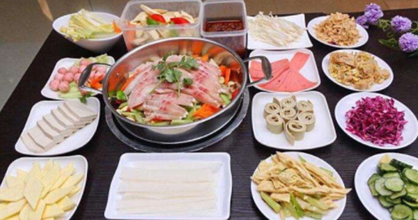 宏福居焖锅 宏福居焖锅