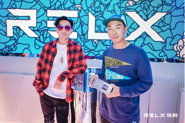 RELX悦刻