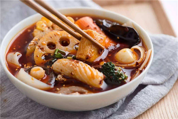 余味麻辣烫加盟