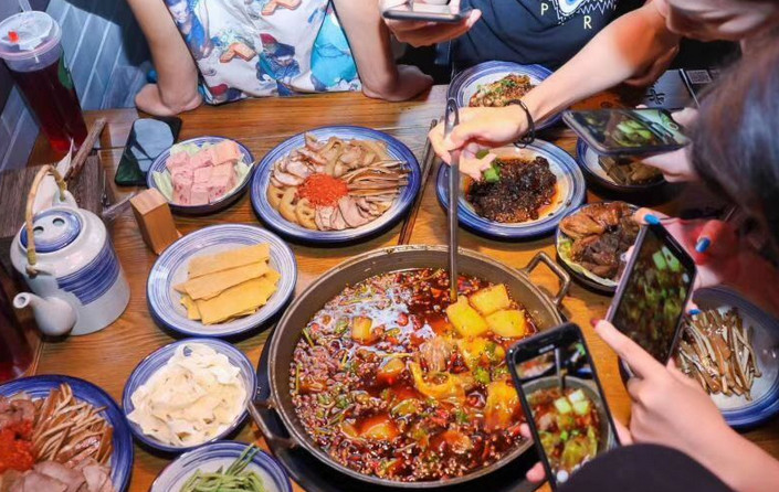 受气牛肉火锅