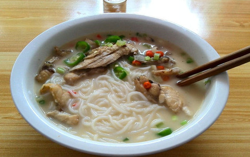 塘小鱼鲜汤鱼粉