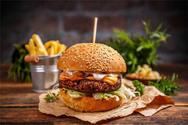 迈巴克炸鸡汉堡 迈巴克炸鸡汉堡