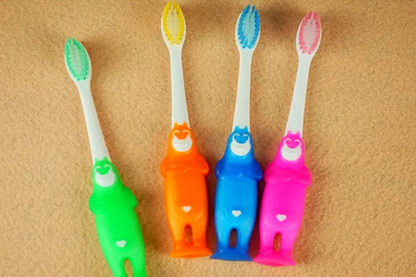 儿童牙刷1.jpg