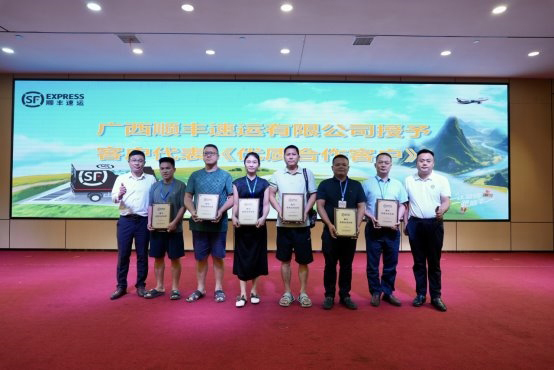 17575750469648208515264.jpg 05.jpg