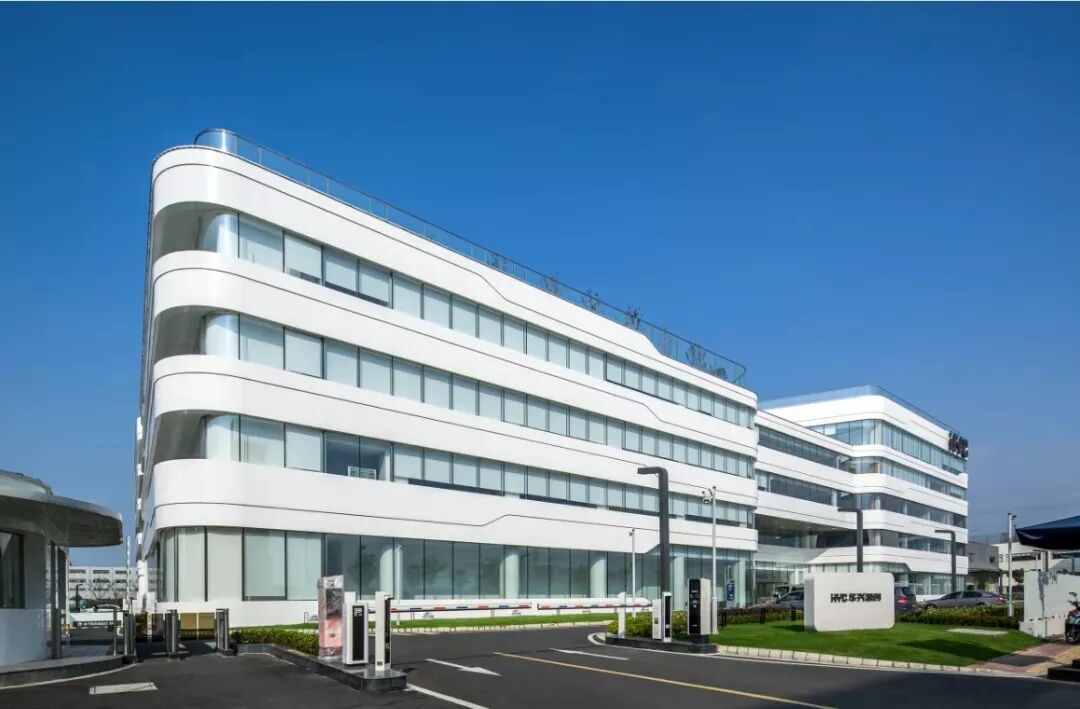 被Nedis耐迪斯“圈粉”？华兴源创磨石办公室、超耐磨工厂全线焕新