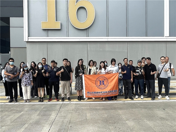 17610098776498899944120.jpg 9.jpg