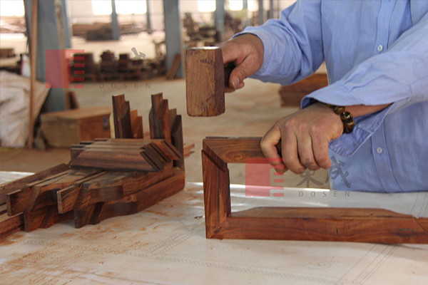 17623306151097702989801.jpg 02傳統(tǒng)手工木工-1.jpg