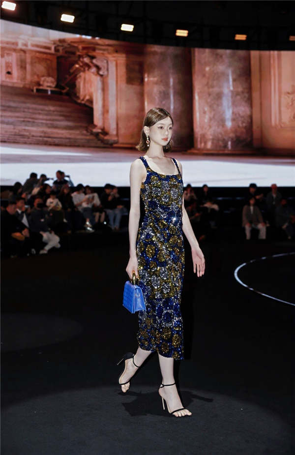 17627390364675683306573.jpg 2.jpg