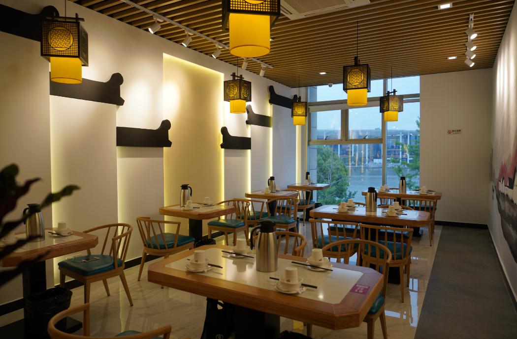 鱼留唇酸菜鱼店内 鱼留唇酸菜鱼店内